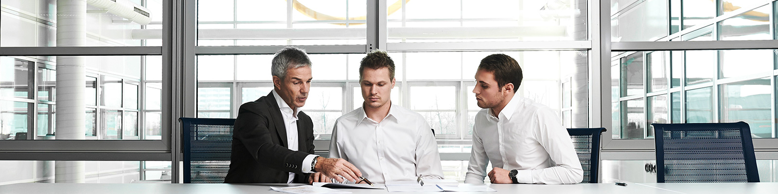 case study lms blended learning customer reference lufthansa aviation training